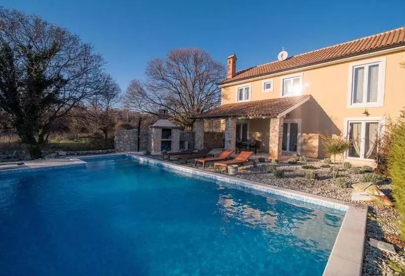 Villa Maslina