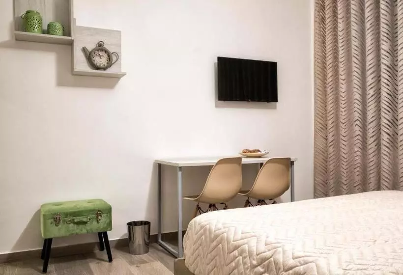 Dimora Flegrea Room & Breakfast