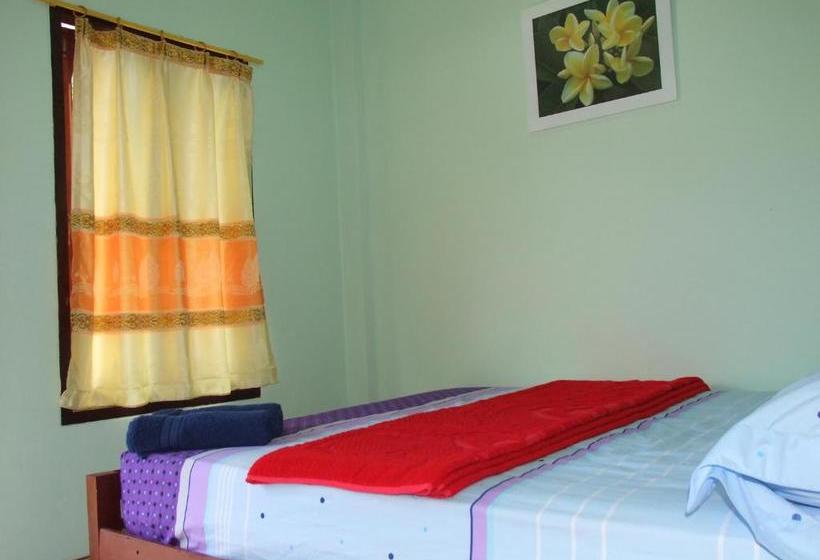 ホテル Smile Samed House