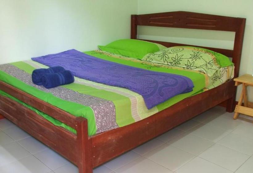 ホテル Smile Samed House