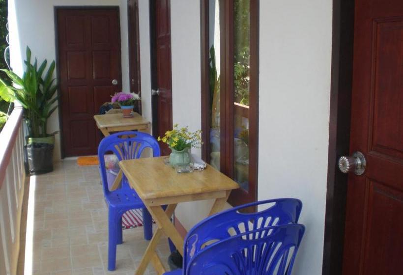 ホテル Smile Samed House