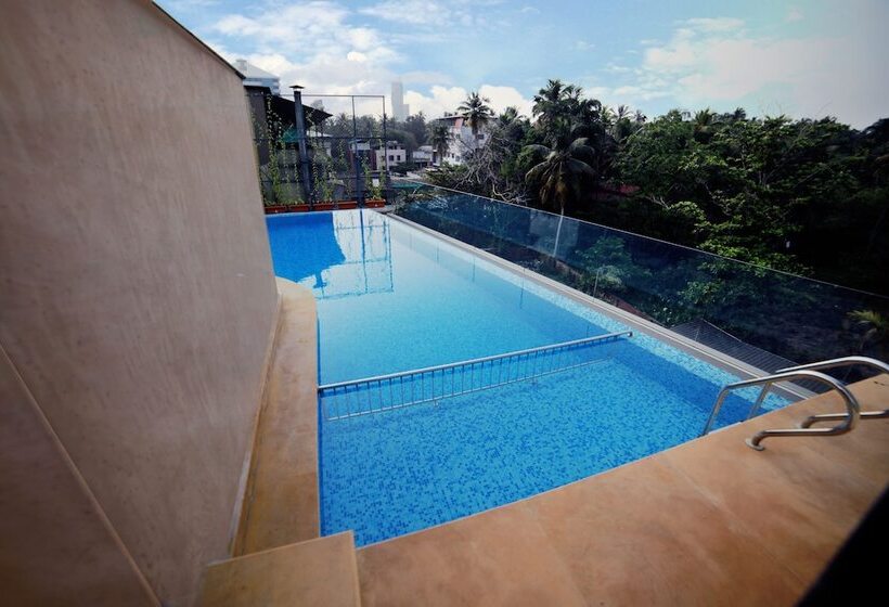 בית מלון כפרי Yash International Calicut