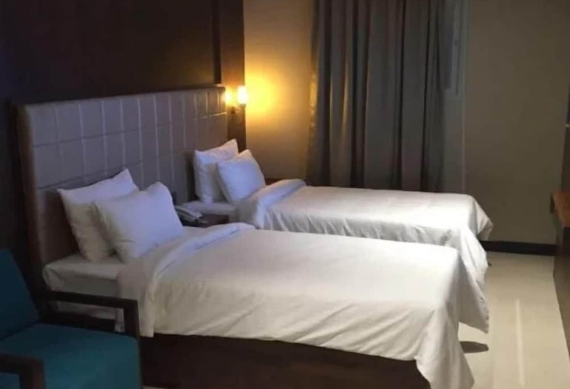 בית מלון כפרי Yash International Calicut