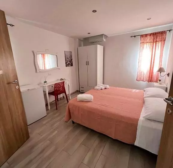 Hotelli Camere Dieci Maggio