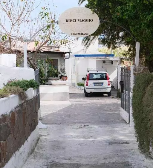 Hotelli Camere Dieci Maggio
