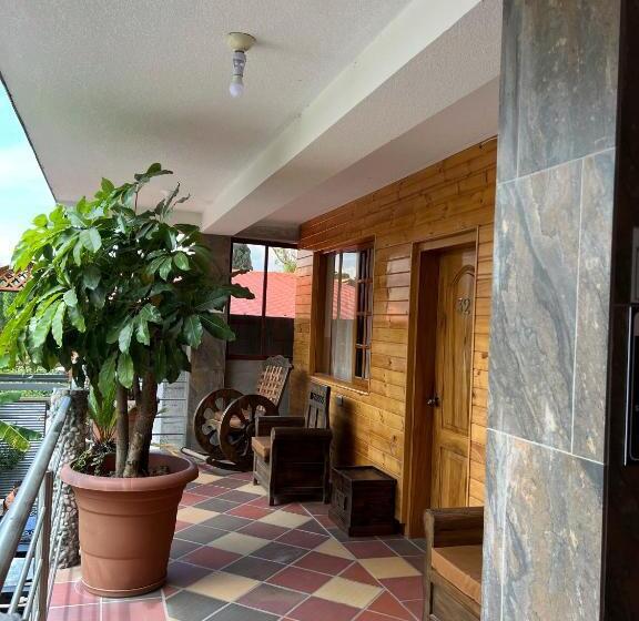 בית מלון כפרי Hostal Alpachaca   New Quito Airport