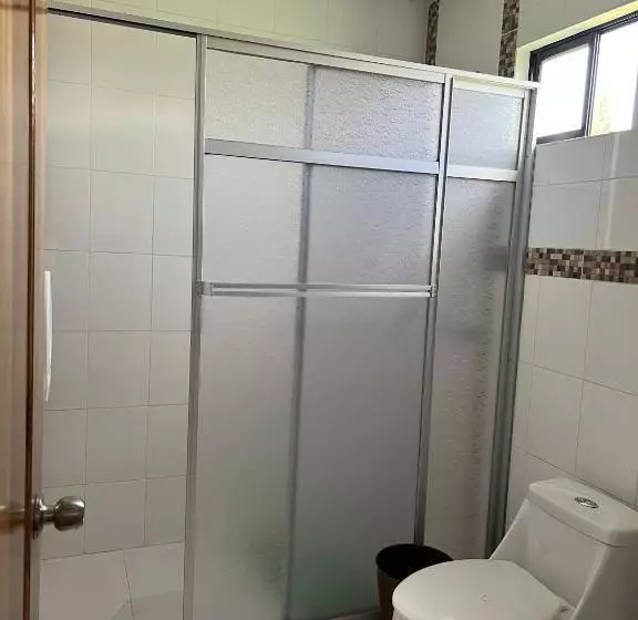 Hotelli Hostal Alpachaca   New Quito Airport