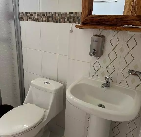 Hotelli Hostal Alpachaca   New Quito Airport