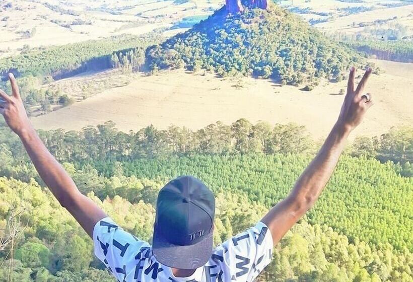 פונדק Pousalandia