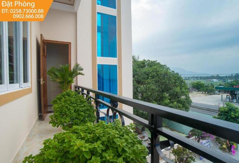 Magnolia Hotel Cam Ranh