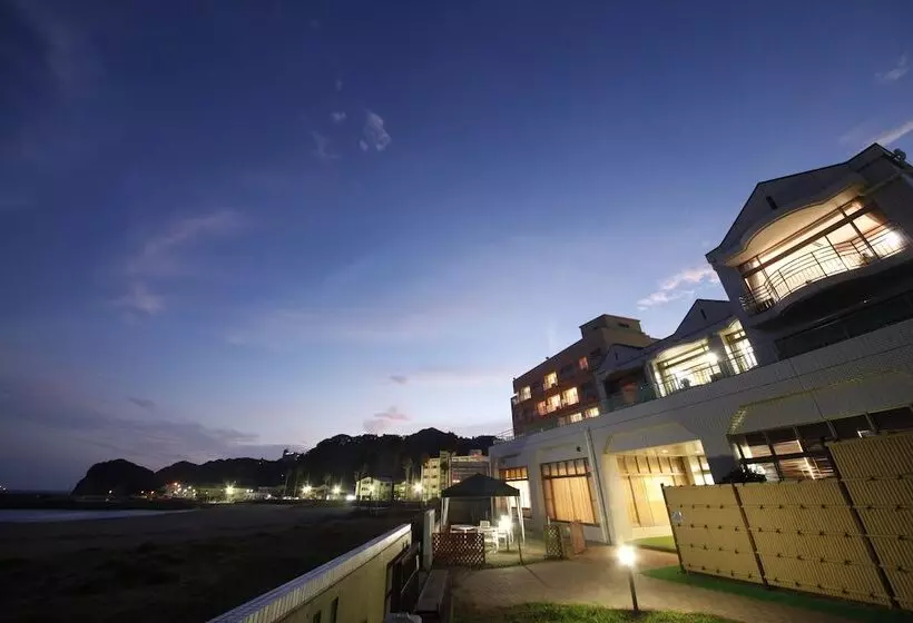 Hotelli Shibugoe Onjuku