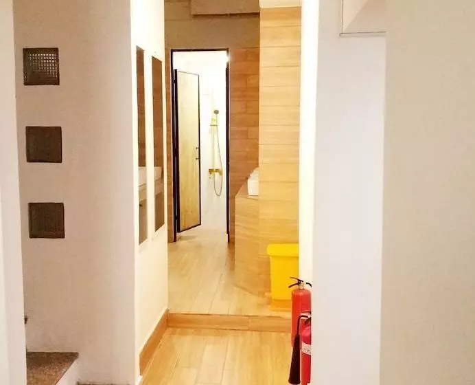 هاستل Little Garden Homestay