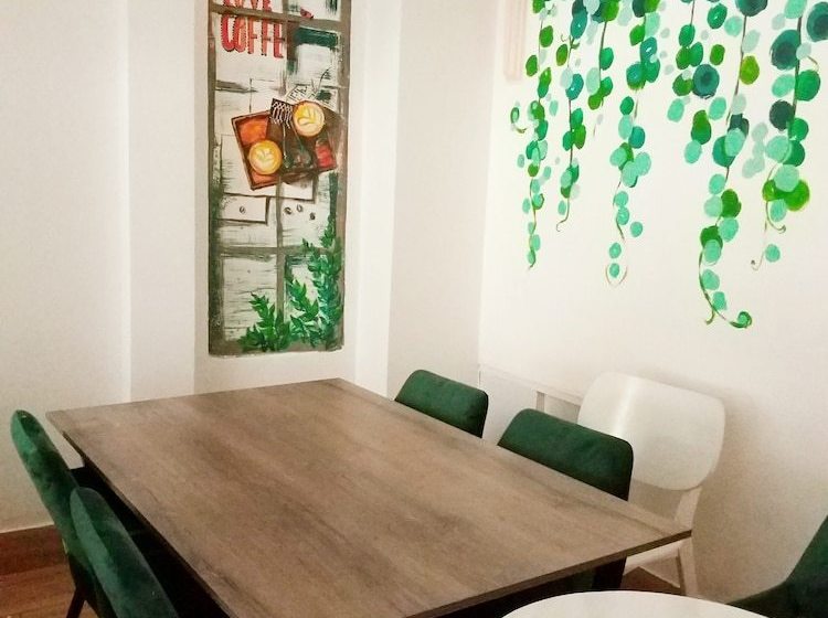 هاستل Little Garden Homestay