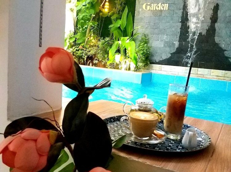 هاستل Little Garden Homestay