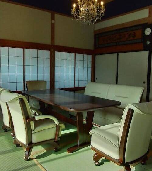 פנסיון Lien Tono