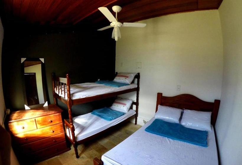 הוסטל Foguete Surf Camp