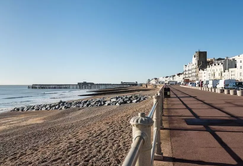 Beach Comber   Hastings