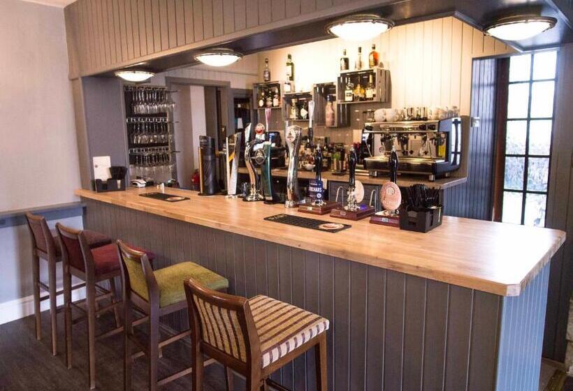 호텔 Longstone House Bed & Breakfast