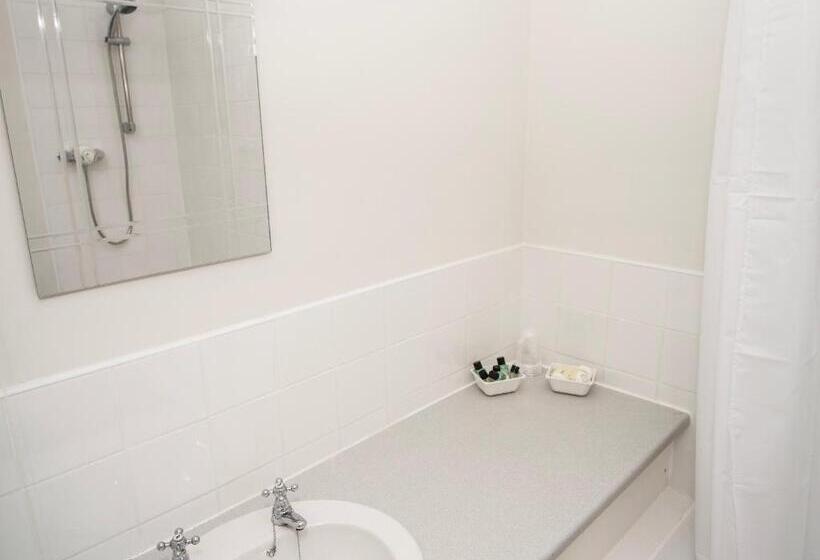 호텔 Longstone House Bed & Breakfast