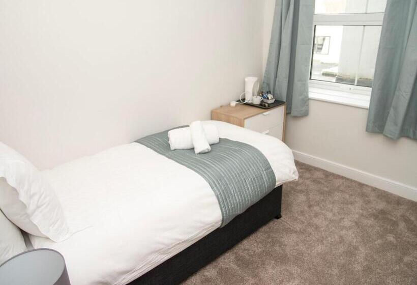 호텔 Longstone House Bed & Breakfast