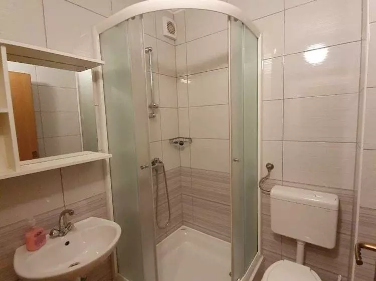 پانسیون Rooms Ivankovic