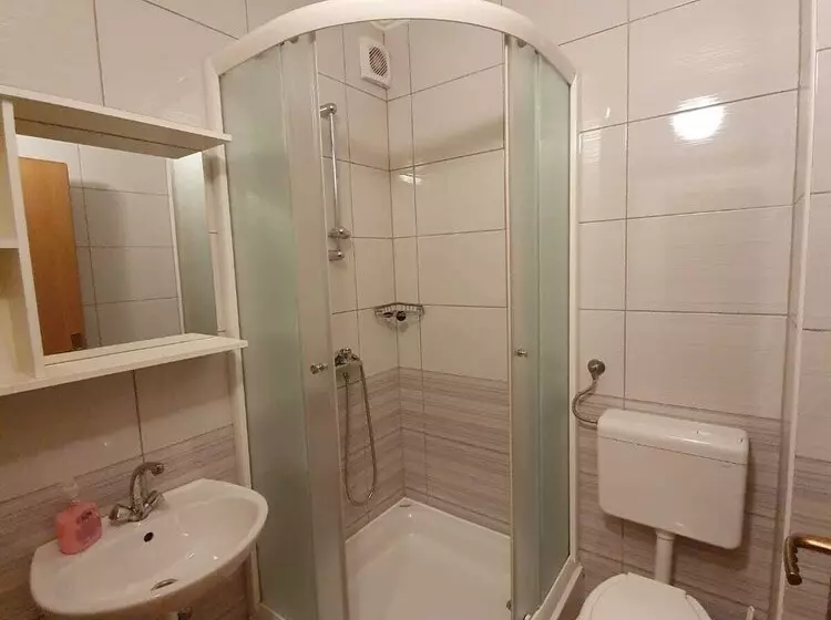 پانسیون Rooms Ivankovic