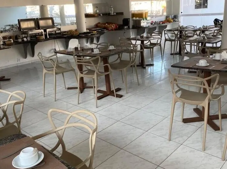 Rede Andrade Estrela Dalva Praia Hotel