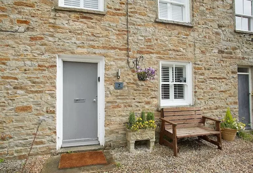 Bumblebee Cottage