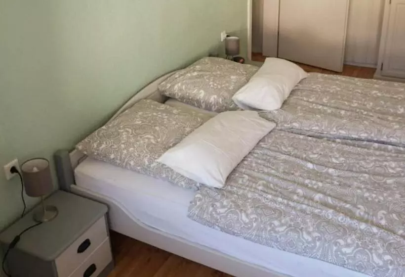 Ferienwohnungen Schenk Schmitz