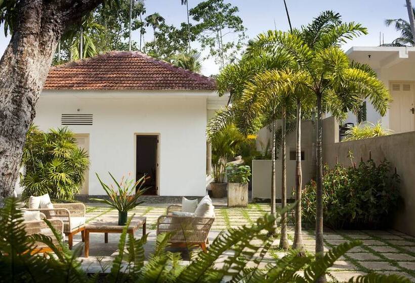 בית מלון כפרי The Deco House