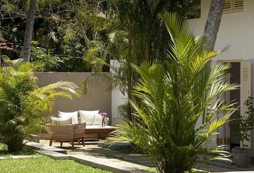 בית מלון כפרי The Deco House