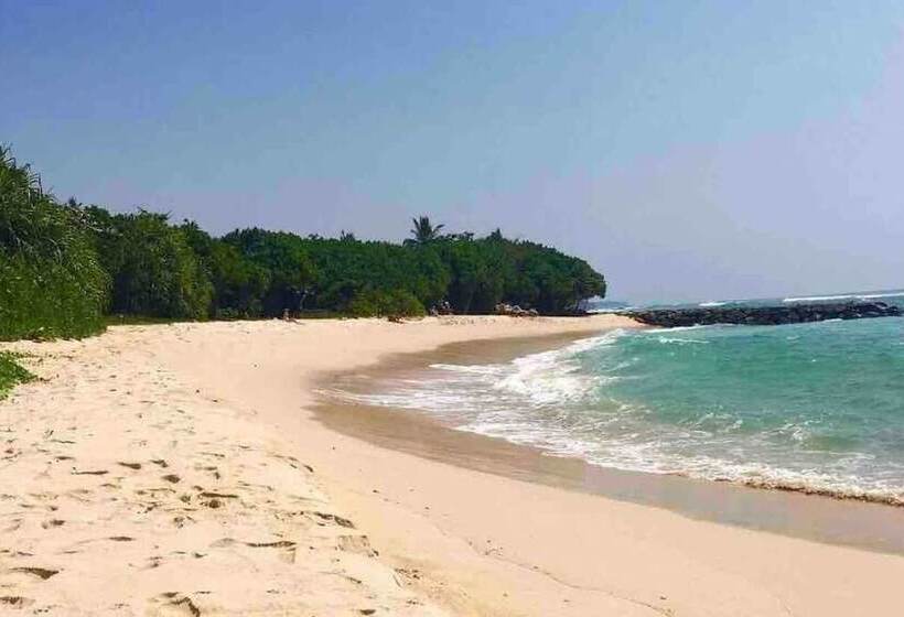 בית מלון כפרי The Deco House