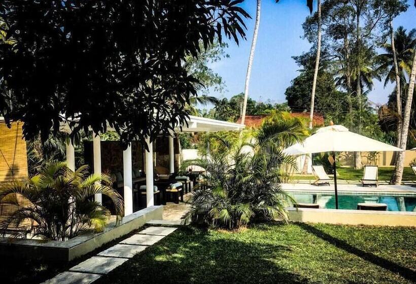 בית מלון כפרי The Deco House