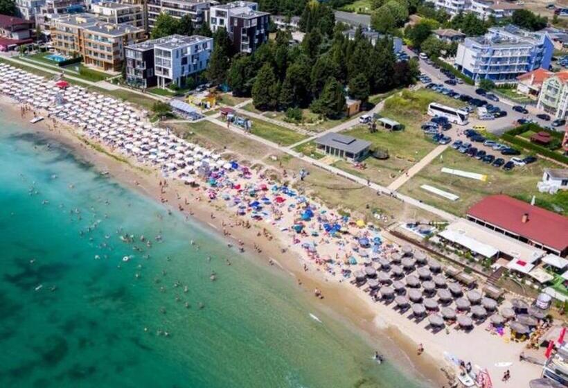 پانسیون Sineva Guest House