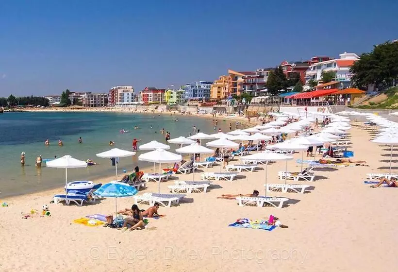 Majatalo Sineva Guest House