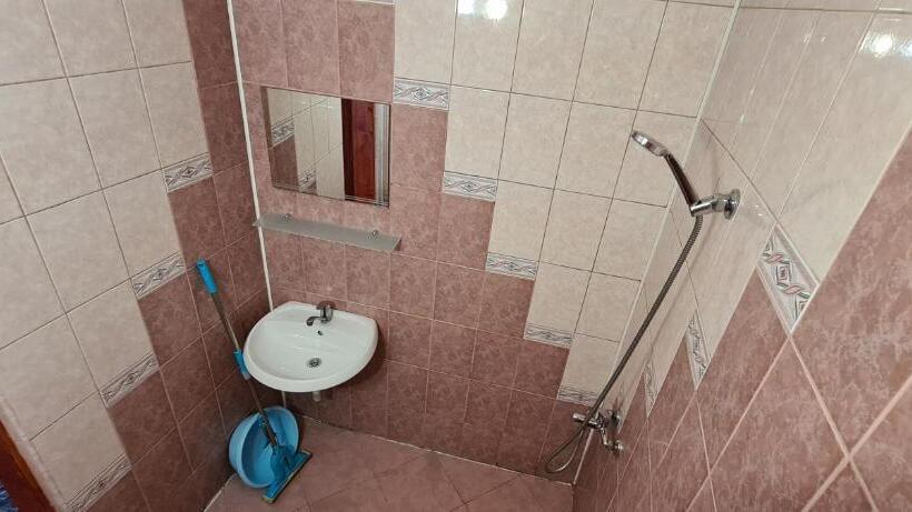 پانسیون Sineva Guest House