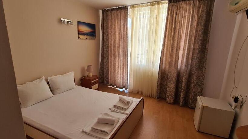 پانسیون Sineva Guest House