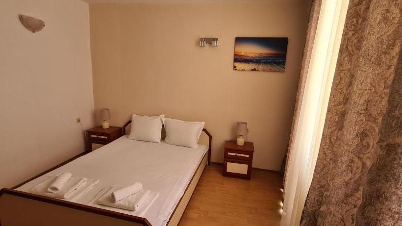 پانسیون Sineva Guest House