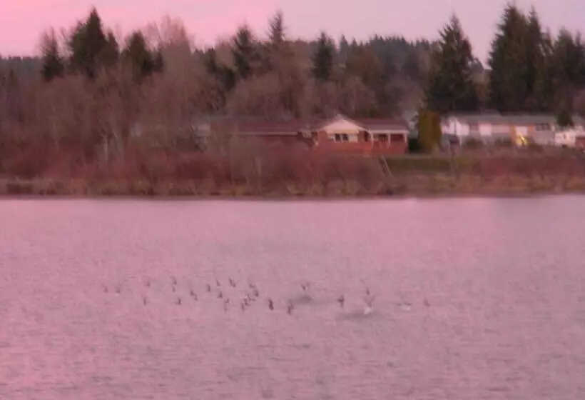 فندق Lakeview Inn Centralia