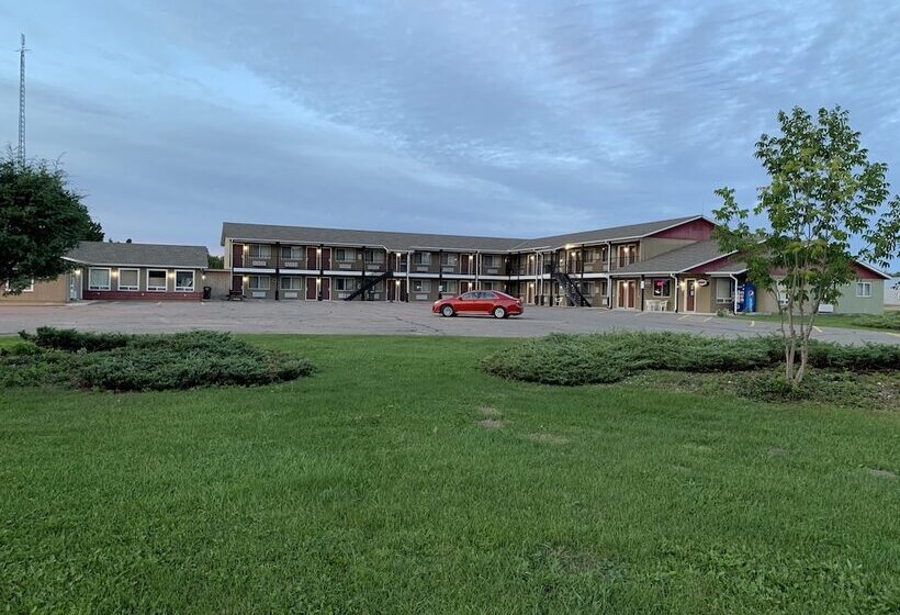 Hotel Pine River Inn