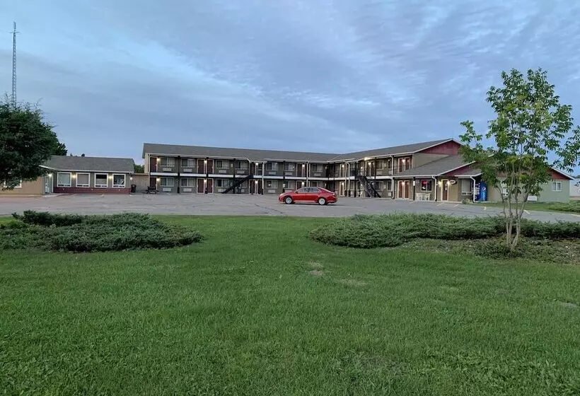 酒店 Pine River Inn