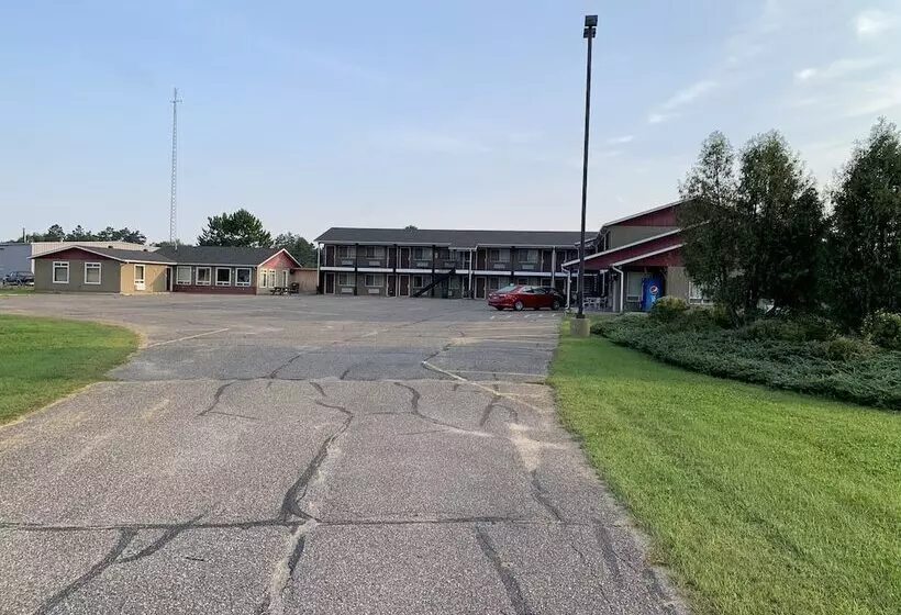 酒店 Pine River Inn