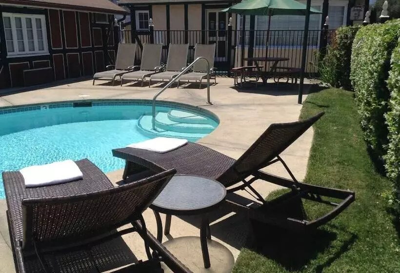 Отель Solvang Inn & Cottages