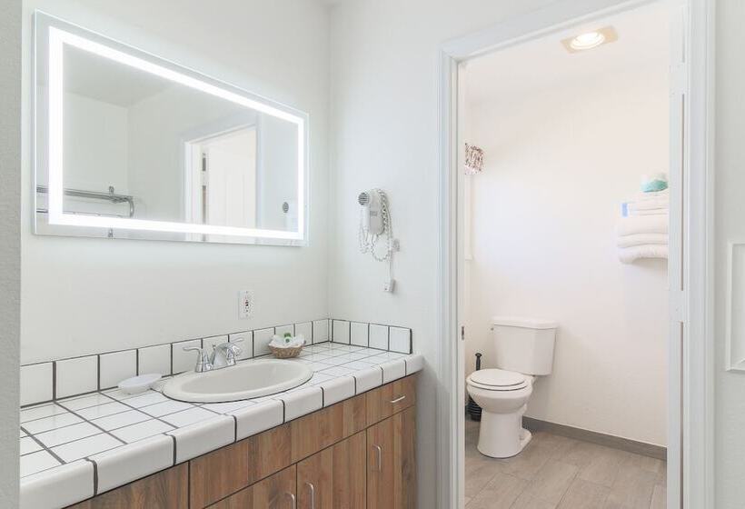 בית מלון כפרי Solvang Inn & Cottages