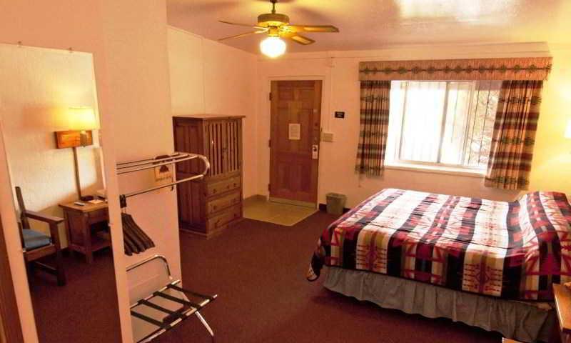 فندق Thunderbird Lodge