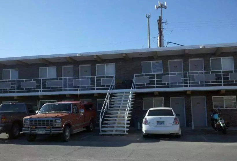 هتل Tomahawk Motor Lodge