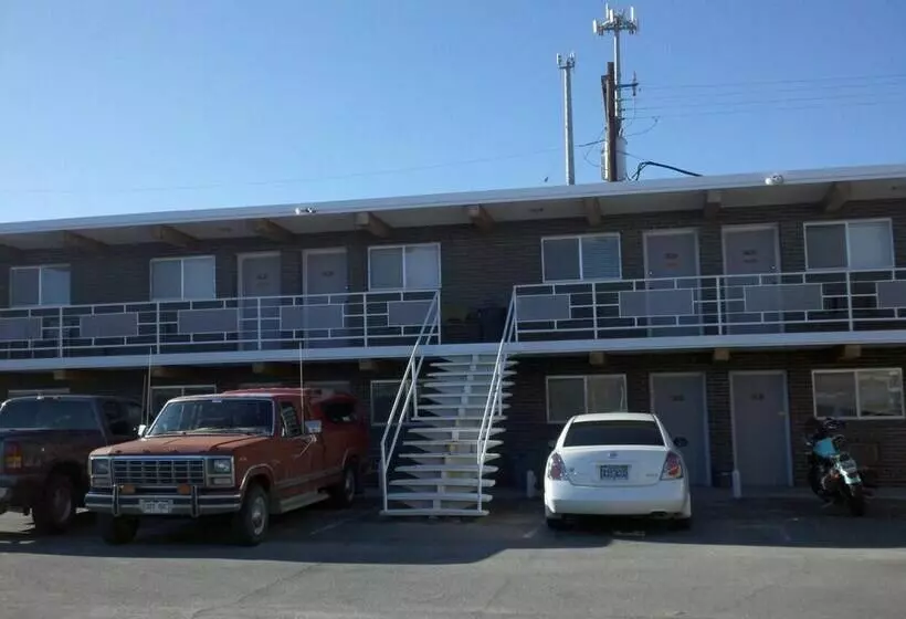 هتل Tomahawk Motor Lodge