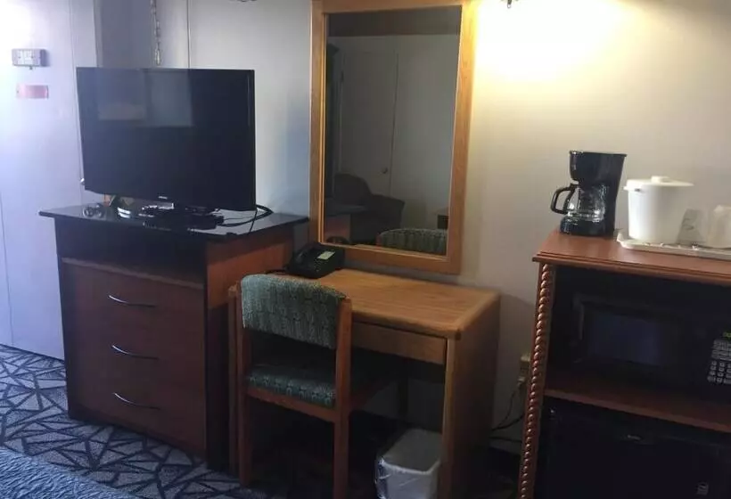 هتل Tomahawk Motor Lodge