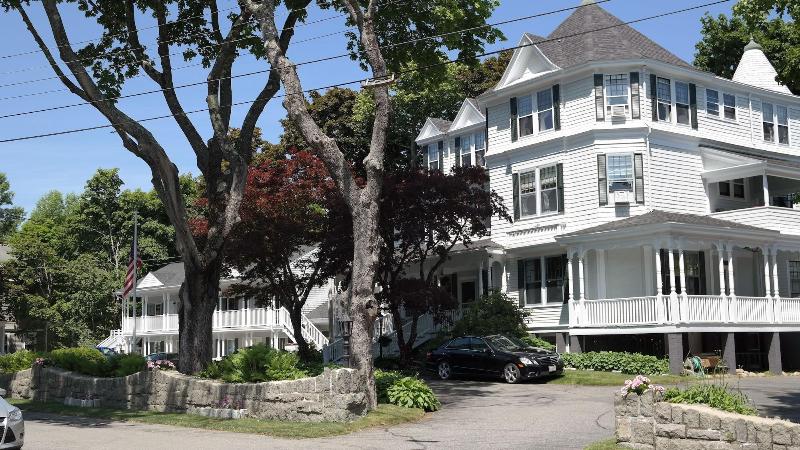 Moseley Cottage Inn And The Town Motel