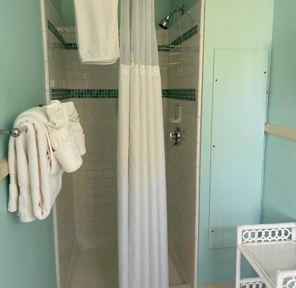 Moseley Cottage Inn And The Town Motel